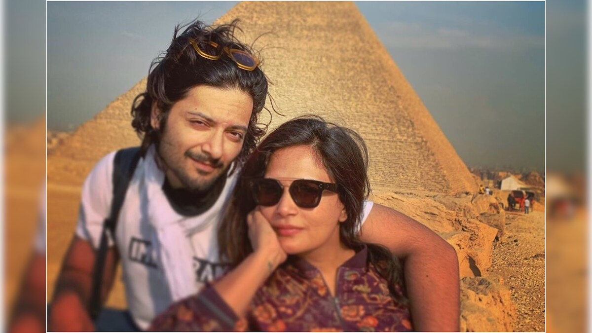 Ali Fazal, Richa Chadha Got Most 'Touristy Photos Imaginable' at the Pyramids