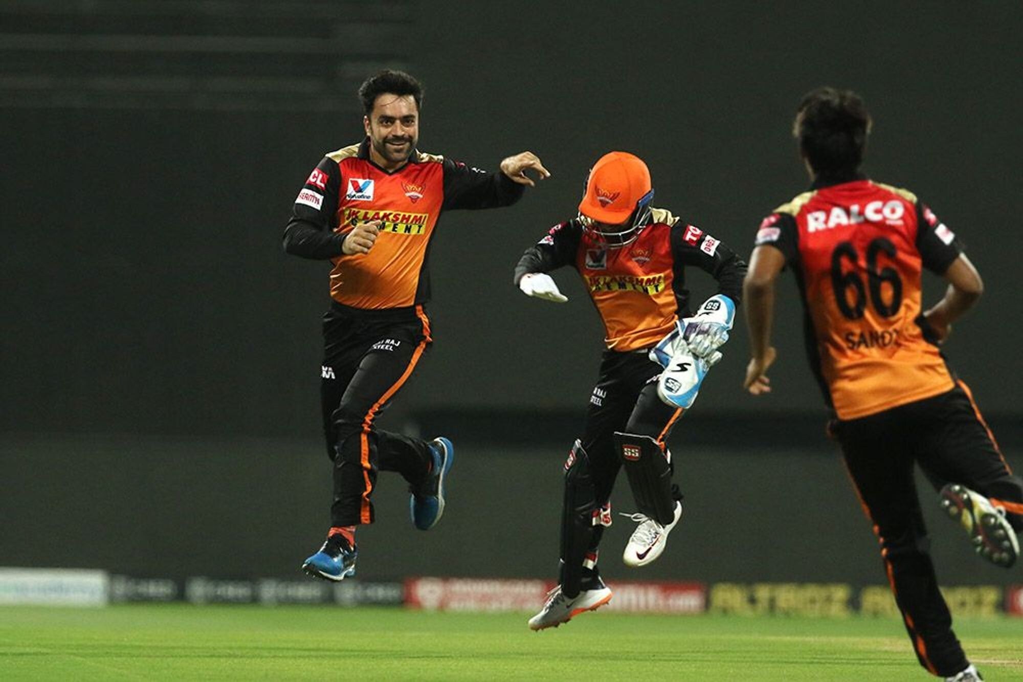 Purple Cap Holder in IPL 2020: Jasprit Bumrah, Kagiso Rabda Runaway Leaders to Claim Purple Cap in IPL 13 After SRH vs RCB Match