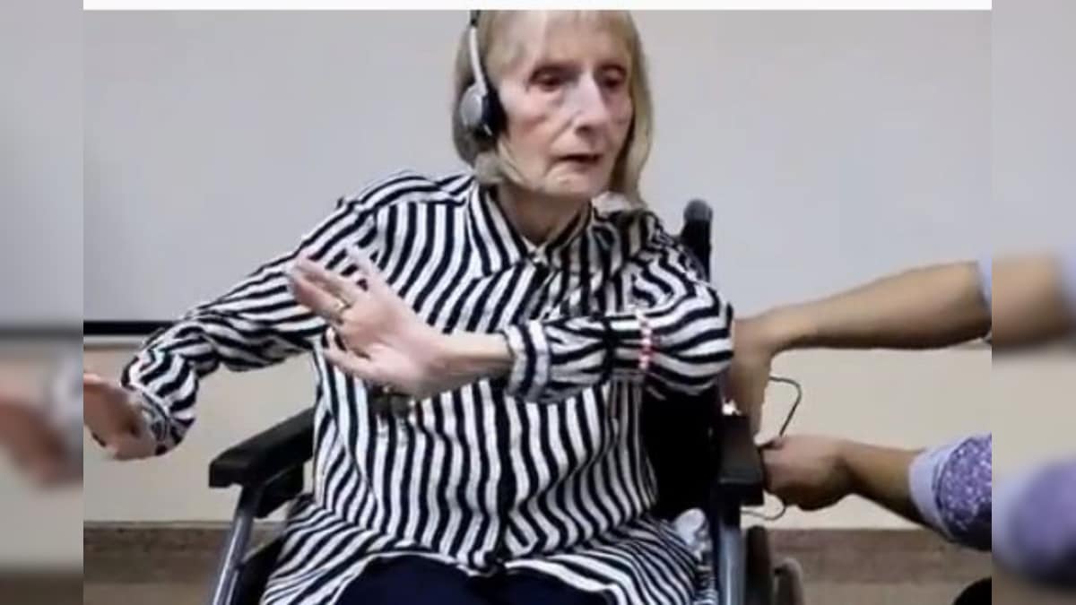 Watch: Former Ballerina with Alzheimer's Rejoices Her Old Dance to Swan Lake in Heart-warming Video