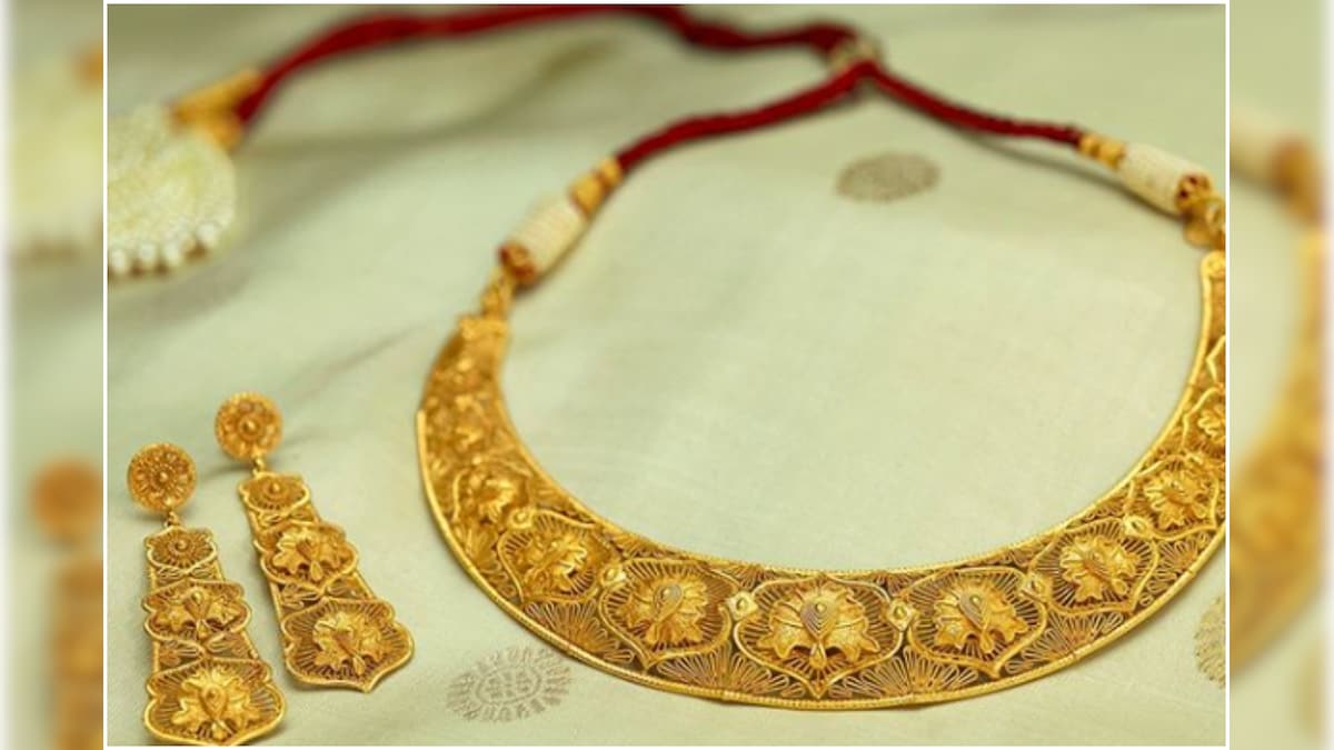 Diwali 2020: Jewelry You Should Buy This Dhanteras to Enhance Your Festive Look