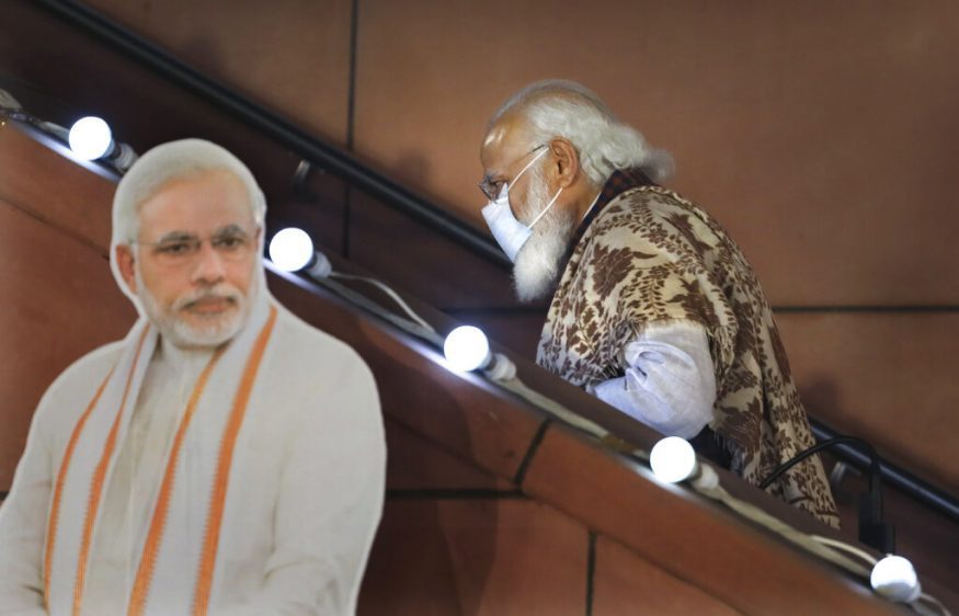 PM Modi Addresses Party Workers at BJP HQ After Bihar Victory - News18