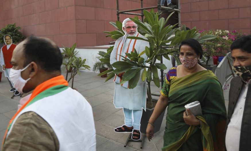 PM Modi Addresses Party Workers at BJP HQ After Bihar Victory - News18