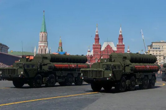 File photo of Russian servicemen driving S-400 missile air defence systems during the Victory Day parade in Moscow, Russia. (Image: Reuters)