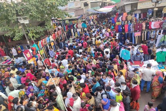 People crowding to the markets in Gujarat. 