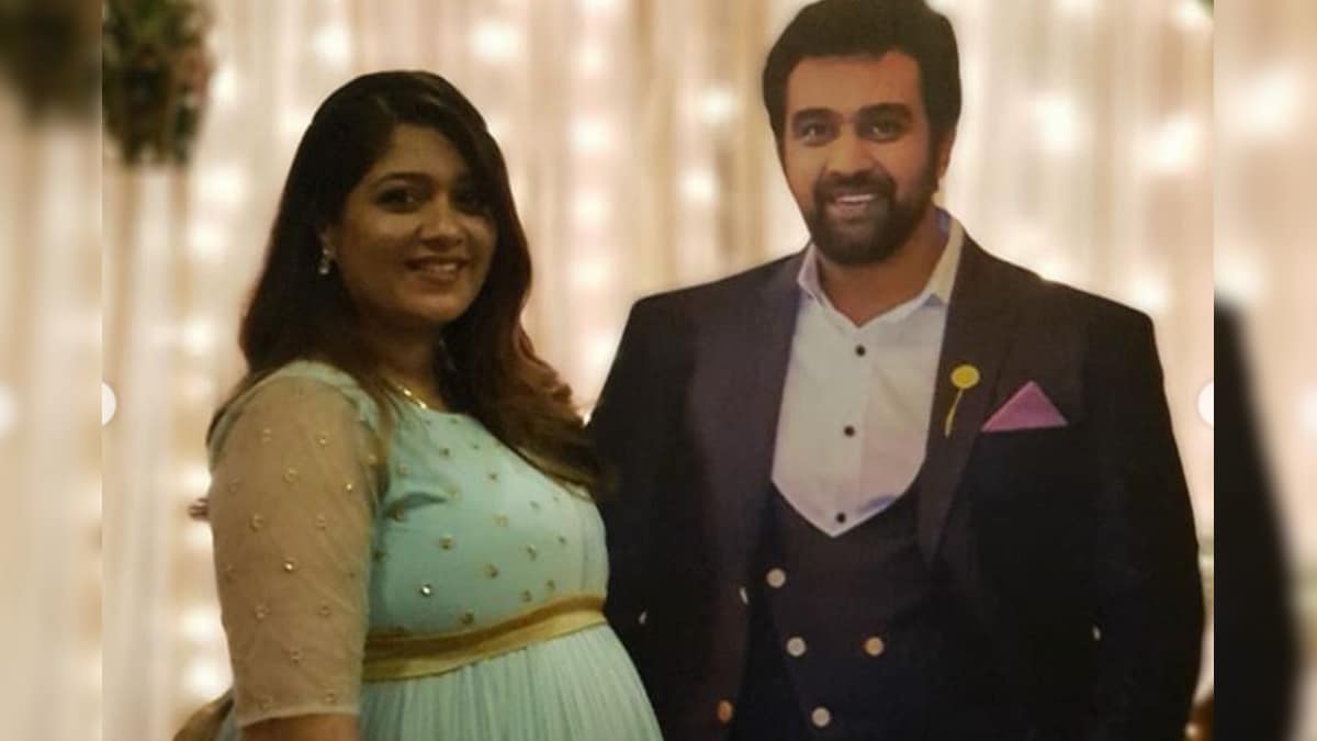 चिरंजीवी सरजा की पत्नी मेघना राज और उनके नवजात बेटे का परीक्षण कोविड -19 सकारात्मक चिरंजीवी सरजा की पत्नी मेघना राज और उनके नवजात बेटे का परीक्षण कोविड -19 सकारात्मक
