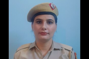 Marathi Police Lady Sex - Woman Constable Seema Dhaka is First Delhi Police Officer to Get  Out-of-turn Promotion for Tracing 76 Missing Kids - News18