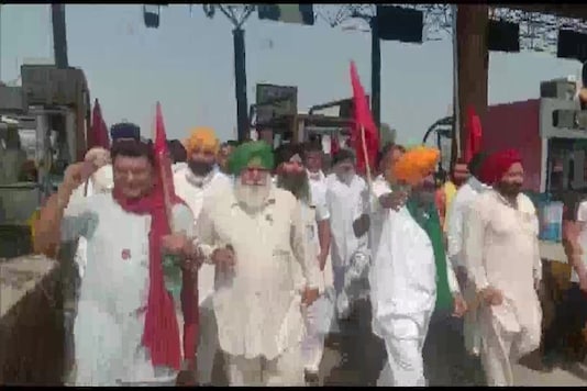 Farmer organisations blocked Ladowal Toll Plaza in Talwandi Kalan of Ludhiana in protest against farm laws on October 9, 2020. (ANI) Farmer organisations blocked Ladowal Toll Plaza in Talwandi Kalan of Ludhiana in protest against farm laws on October 9, 2020. (ANI)