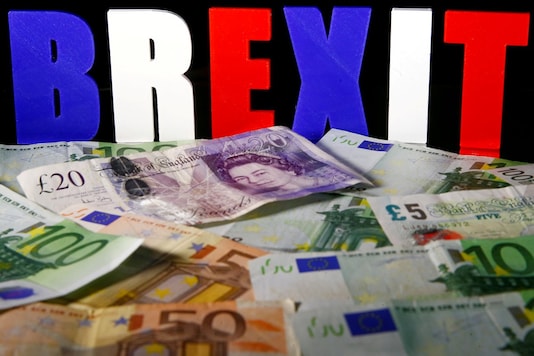 Euro and pound banknotes are seen in front of BREXIT letters in this picture illustration taken April 28, 2017. (REUTERS/Dado Ruvic/Illustration/File Photo) Euro and pound banknotes are seen in front of BREXIT letters in this picture illustration taken April 28, 2017. (REUTERS/Dado Ruvic/Illustration/File Photo)