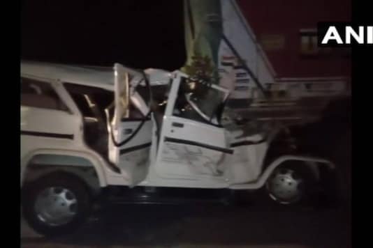 The incident took place on the Prayagraj-Lucknow highway around Thursday midnight. (Twitter/@ANI).
