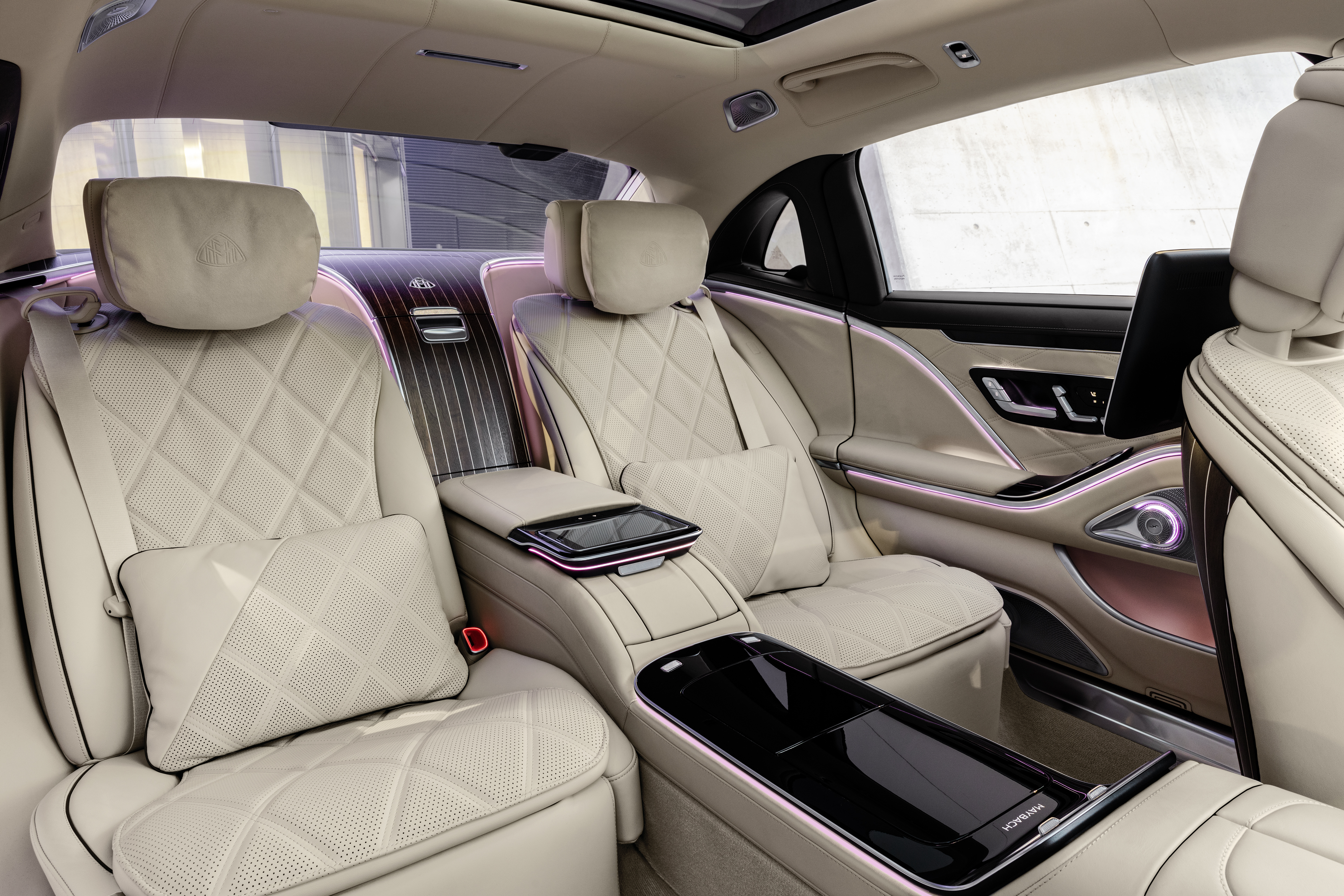 21 Mercedes Maybach S Class Unveiled Shows Why It Is The Definitive Luxury Limousine See Pics