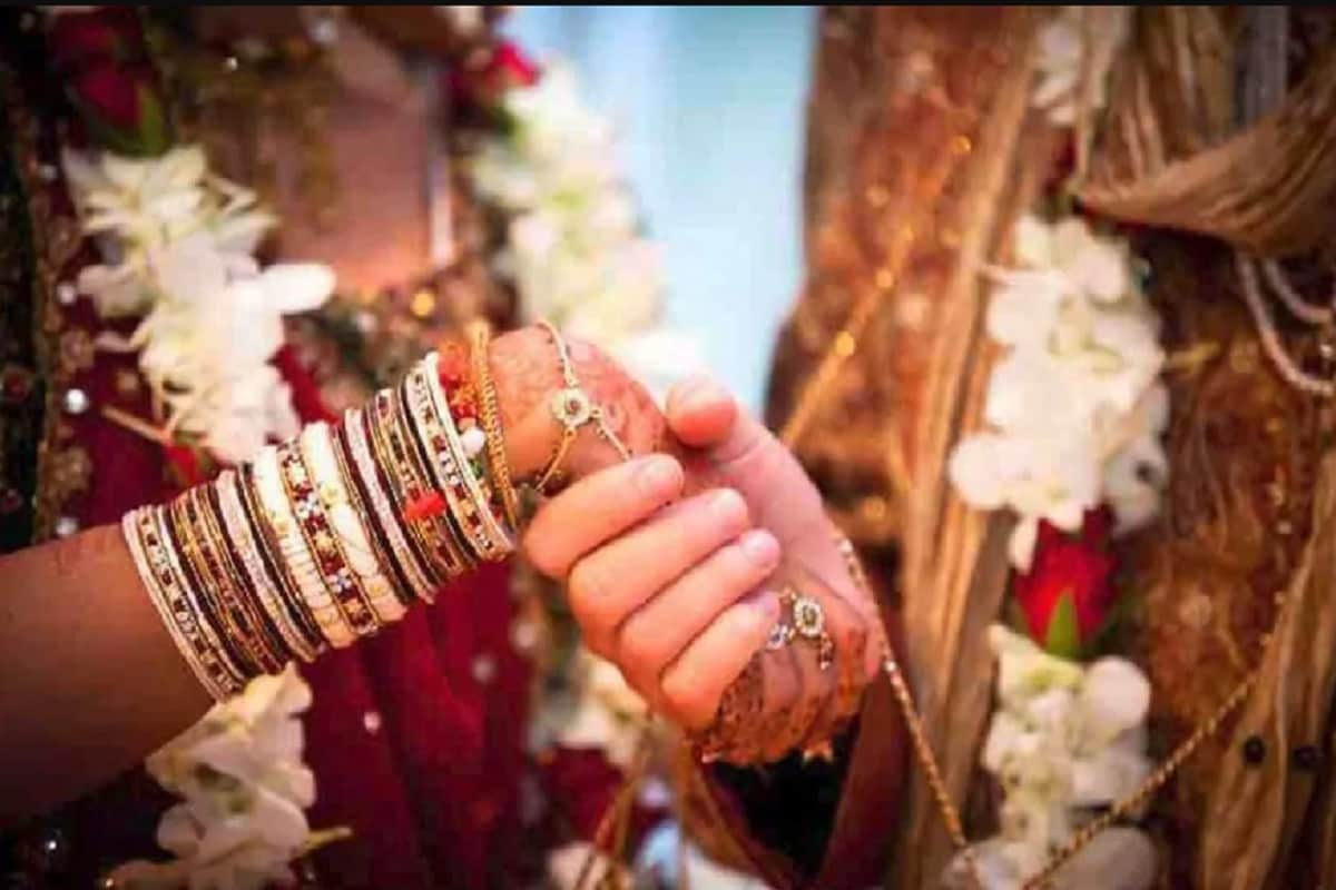 Karnataka Groom Runs away from His Wedding while Bride Ties Knot with a Guest