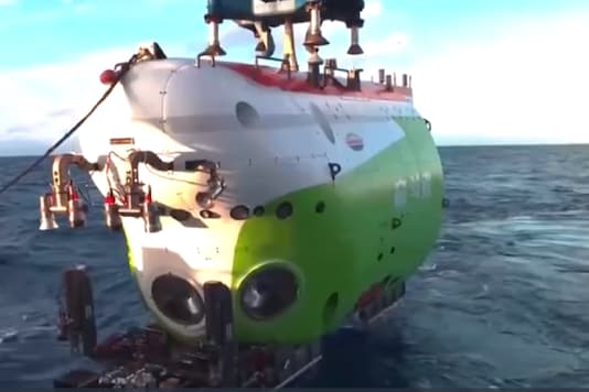 China’s deep-sea manned submersible 'Fendouzhe', or “Striver”. (Twitter/@YZBSTC) China’s deep-sea manned submersible 'Fendouzhe', or “Striver”. (Twitter/@YZBSTC)