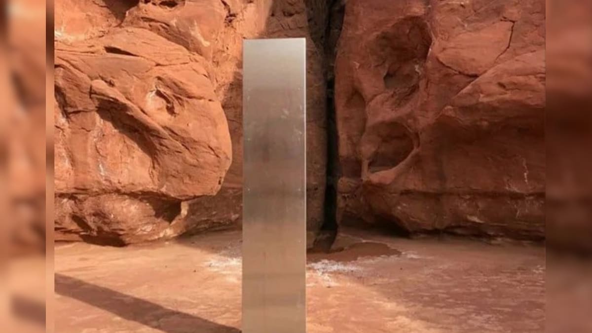 A Mysterious Silver Monolith Has Shown Up in a US Desert. 2020 Season Finale?