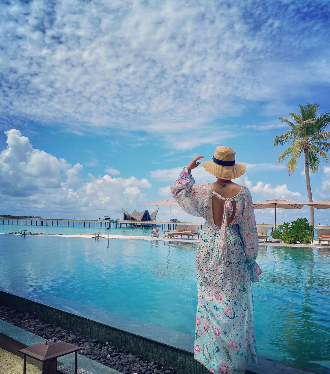 Samantha new look scenic vacation in bali instagram photos become viral