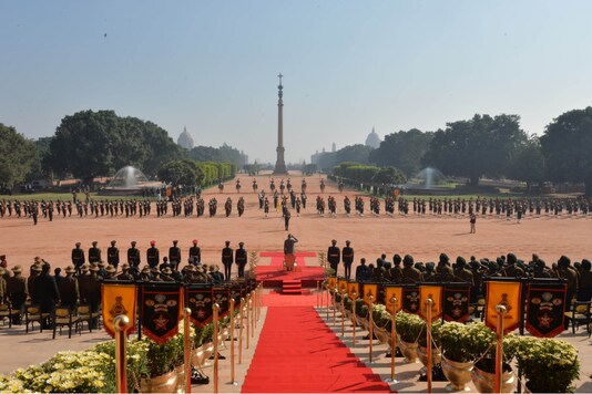President Kovind witnessed the Ceremonial change-over of the Army Guard Battalion stationed at Rashtrapati Bhavan today.
