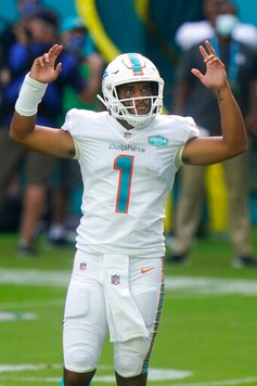 Miami Dolphins quarterback Tua Tagovailoa (1) gestures during the first half of an NFL football game against the Los Angeles Rams, Sunday, Nov. 1, 2020, in Miami Gardens, Fla. (AP Photo/Lynne Sladky)