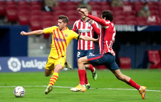 Piqué Likely Out For Several Months Because Of Knee Injury Piqué Likely Out For Several Months Because Of Knee Injury