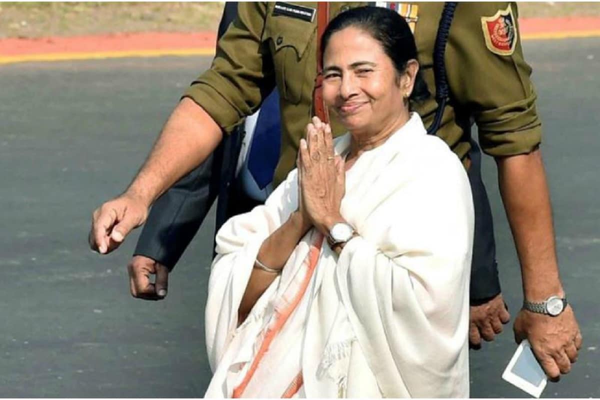 West Bengal Chief Minister Mamata Banerjee Pays Tribute to ...