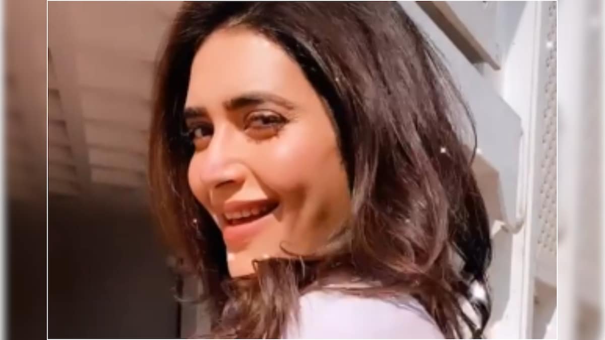 Karishma Tanna's 'Care Ni Karda' Reels Video is a Must Watch