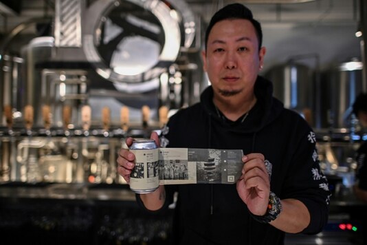 Brewer Wang Fan commemorates the turbulent period of the coronavirus outbreak in the Chinese city Wuhan through his craft beer. (Photo: AFP)