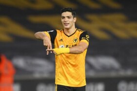 Wolves' Raul Jimenez to See Specialist to Decide Return from Head Injury