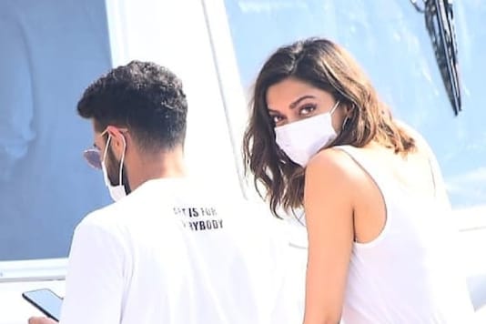 Deepika Padukone Serves Uber-cool Look From the Sets of Shakun Batra's Next