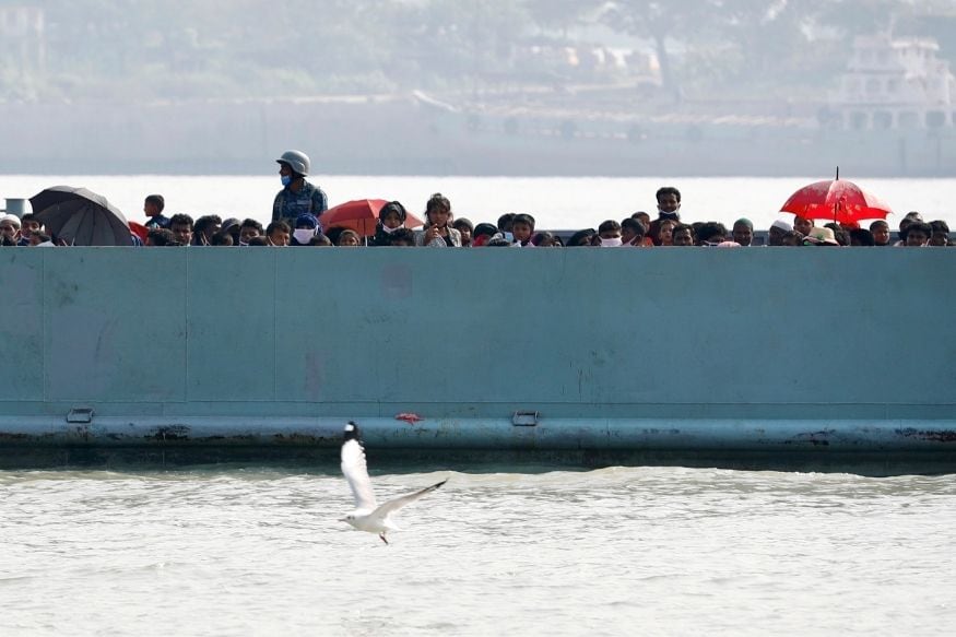 In Photos: Bangladesh Ships Over 1,500 Rohingya Refugees To Remote ...