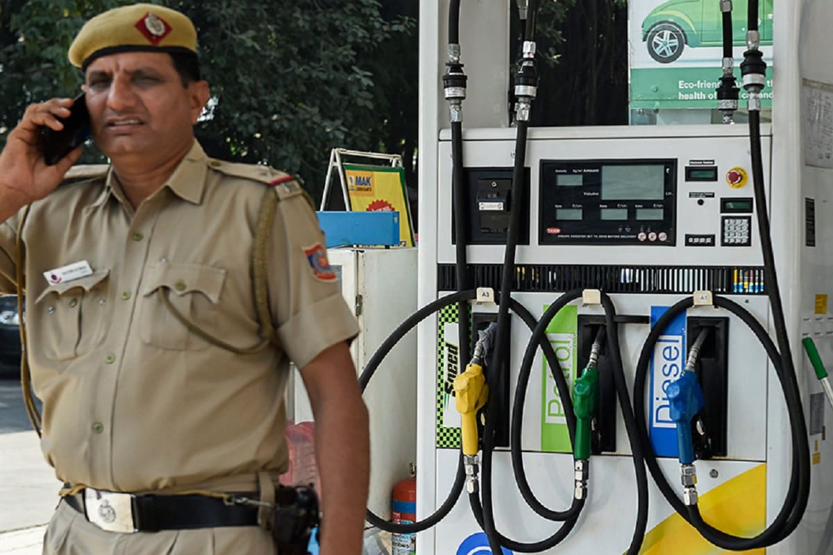 Petrol Price in Delhi at Rs 91.17 as Fuel Rates Spike by 15-24 Paise After 3-Day Break. Check Prices Here