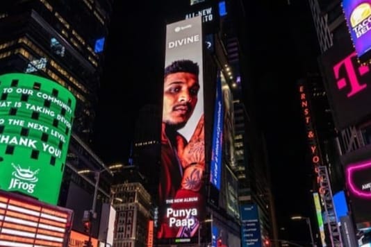Divine is First Indian Rapper on New York�s Times Square Divine is First Indian Rapper on New York�s Times Square