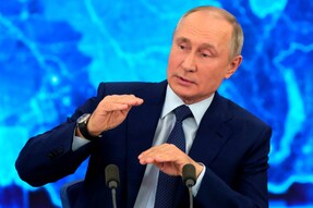 'Pulling a Constitutional Coup': Putin Signs That Could Keep Him Russia's President Till 2036