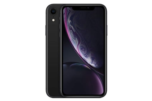 The Apple iPhone XR (64GB) is currently available at Rs 38,999 during the Flipkart Big Saving Days sale. Its sale offers include no-cost EMI at starting Rs 4,334 per month, an exchange offer worth up to Rs 13,200, and 10 percent off on SBI credit cards. The Apple iPhone XR comes with a 6.10-inch Retina display, a single 12-megapixel rear camera, and A12 Bionic SoC. Its packaging includes Apple EarPods and USB power adapter.
