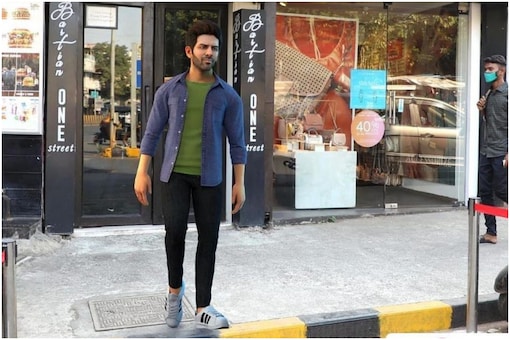 Kartik Aaryan Excited About His 'Statue' in Bandra, Says the Real Him Wouldn't be Without a Mask