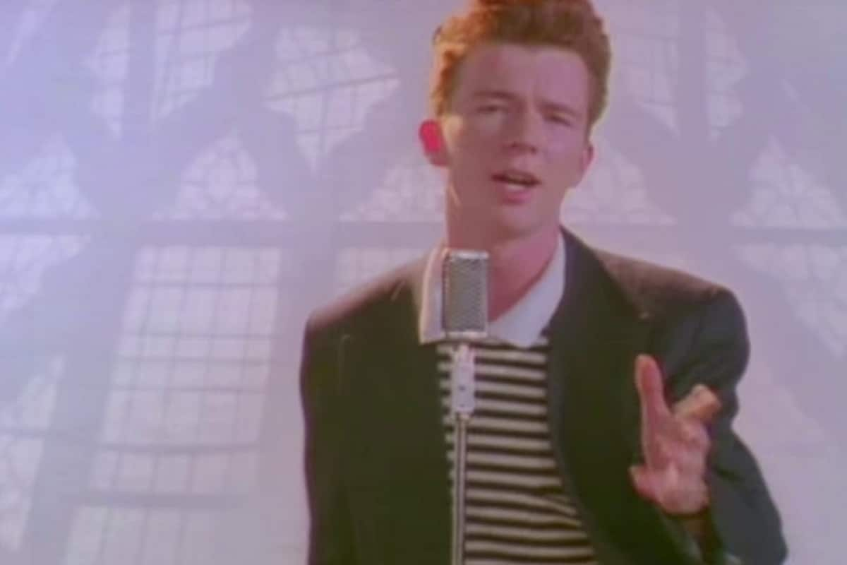 When Autocorrect Rickrolls Rick Astley 