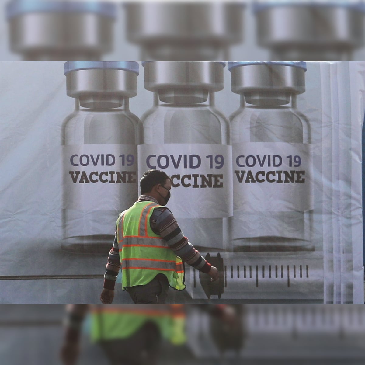 No Microchips This Is What S Actually In The Pfizer And Moderna Covid 19 Vaccines