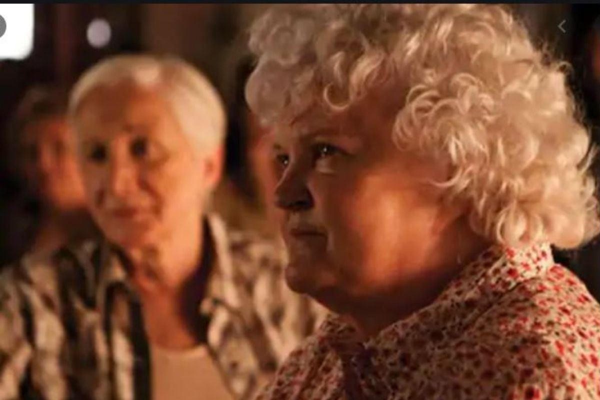 Remember Home Alone's 'Pigeon Lady'? The Oscar Winning Actress Will Spend a 'Dark and Lonely' Christmas - Vimarsana News