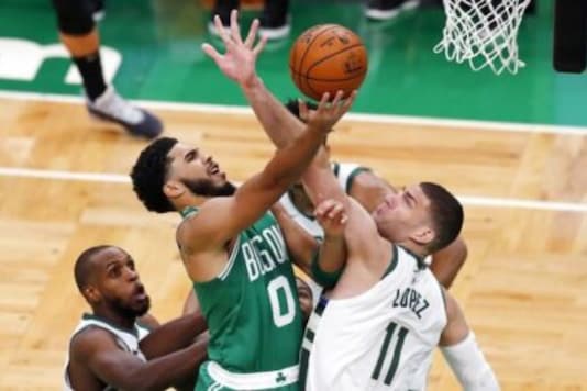 Boston Celtics and Milwaukee Bucks (Photo Credit: AP)
