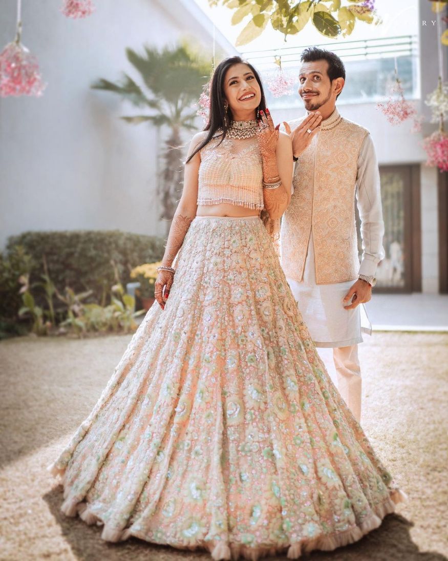 Yuzvendra Chahal & Dhanashree Verma's Engagement Photos Go Viral on Social Media