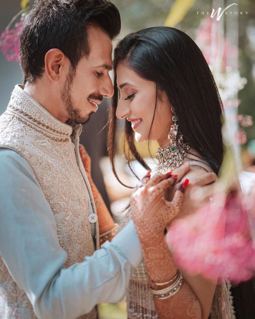 Yuzvendra Chahal & Dhanashree Verma's Engagement Photos Go Viral on Social Media