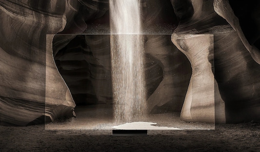 Samsung 8K QLED TV.