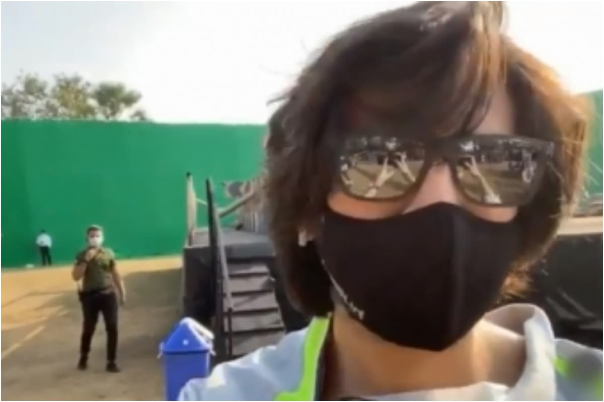 Kartik Aaryan Gives Fans a Tour of 'Dhamaka' Set, Says Helicopters are Camera Shy - Vimarsana News