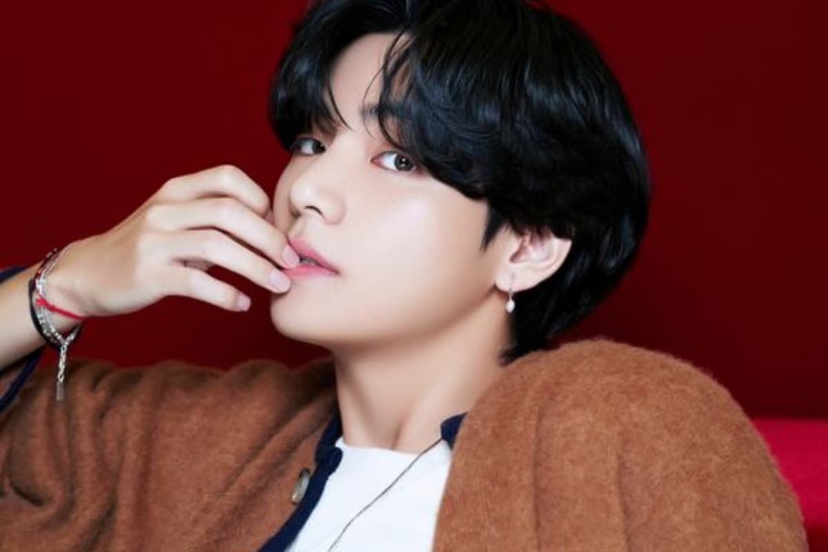 ARMYs Edited BTS's V Pictures As Gucci Ads, Kim Taehyung