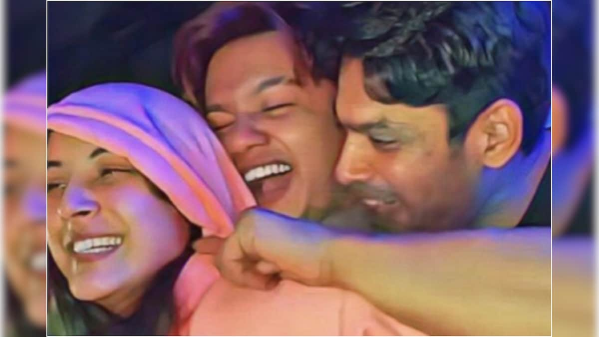 Sidharth Shukla and Shehnaaz Gill Party Hard in Goa, Dance to 'Shona Shona'