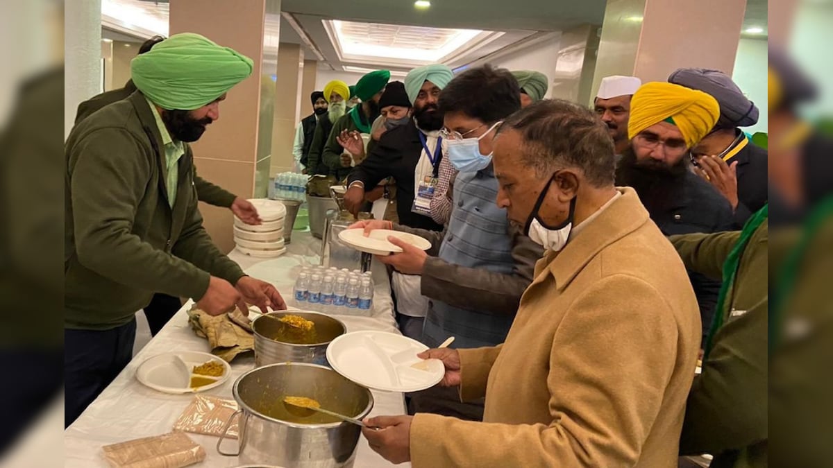 Union Ministers, Farmer Leaders Share Langar Food After Lunch Snubs in Past Meetings