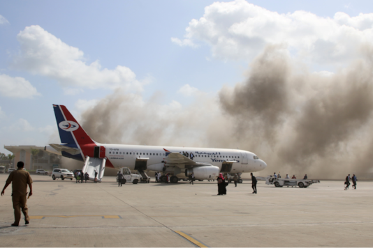 Dust rises after explosions hit Aden airport, upon the arrival of the newly-formed Yemeni government in Aden, Yemen December 30, 2020. REUTERS/Fawaz Salman Dust rises after explosions hit Aden airport, upon the arrival of the newly-formed Yemeni government in Aden, Yemen December 30, 2020. REUTERS/Fawaz Salman