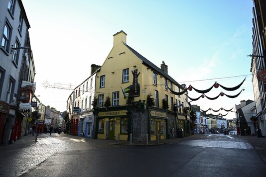 Empty city centre shopping streets are seen after the government imposed the highest level of restrictions amid the spread of the coronavirus disease (COVID-19) pandemic, in Galway, Ireland, January 1, 2021. REUTERS/Clodagh Kilcoyne Empty city centre shopping streets are seen after the government imposed the highest level of restrictions amid the spread of the coronavirus disease (COVID-19) pandemic, in Galway, Ireland, January 1, 2021. REUTERS/Clodagh Kilcoyne
