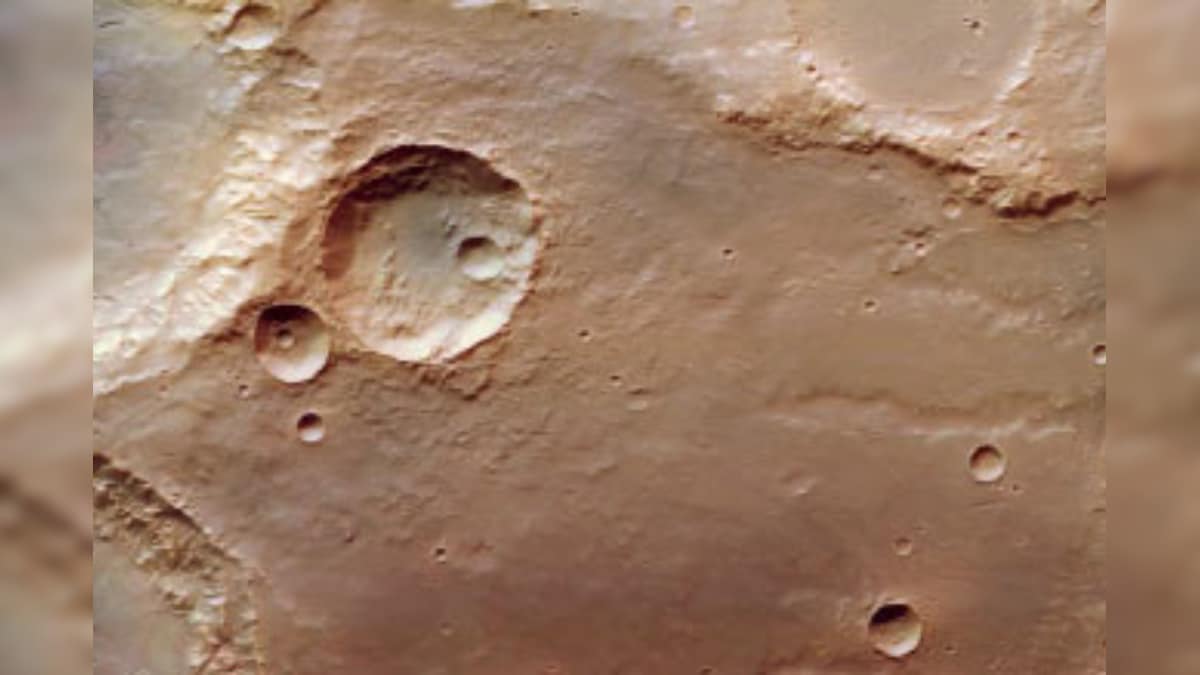 High Resolution Images Show Chaotic Terrain on Mars’ Surface Near Valles Marineris