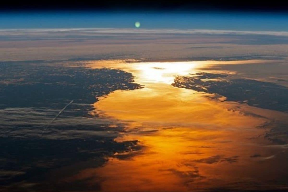 Nasa S Spectacular Image Of 21 S First Sunrise Has A Positive Message For All