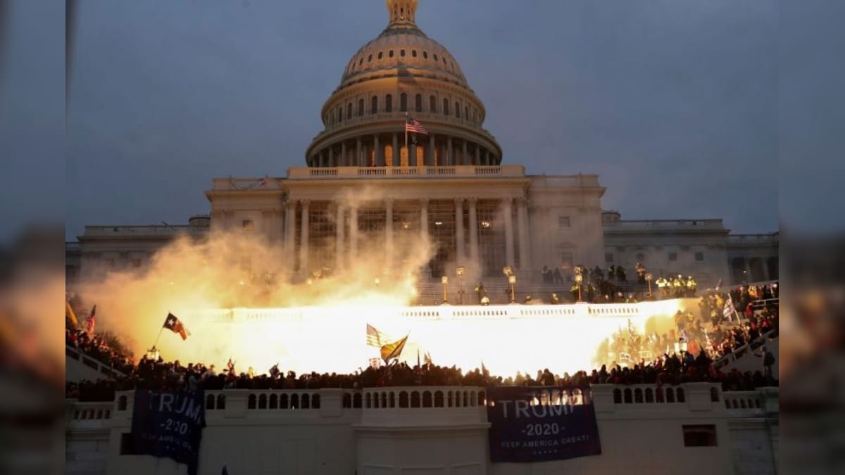 Why Did Nobody Protect the US Capitol? Police Draw Wrath as 4 Dead in Attack by Pro-Trump Mob