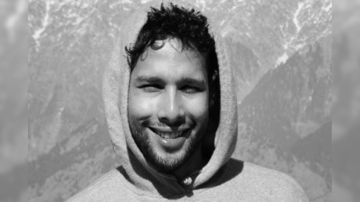 Siddhant Chaturvedi Turns on Poet Mode Again News18