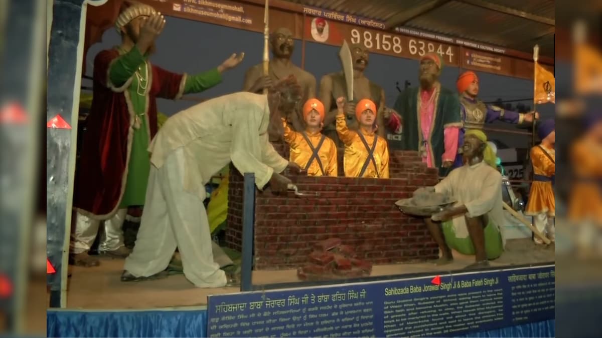 Mobile Museum on Sikh History Brought to Farmers' Protest at Singhu Border